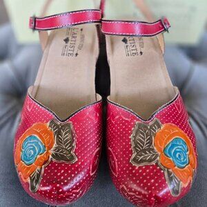 L'Artiste by Spring Step Lizzie-Rose Red Multi Size 37 (US 6.5/7)